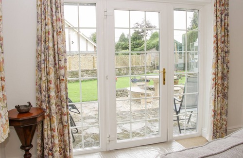 Longford Cottage | BRYN CELYN, pet friendly, character holiday cottage in Trefonen