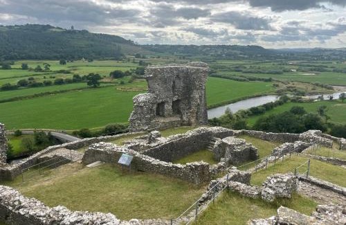 Pentrefelin House | Bryn y Cadno