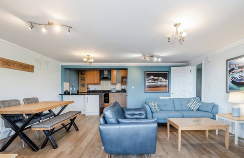 Tenby Cottage | Bryn Y Mor Apartment