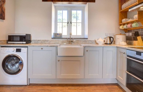 Llanfair Caereinion House | Brynderwen in the beautiful Welshpool