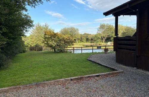 Glogue Cabin | Brynmeini Lake Lodge