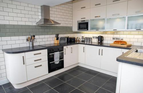 Tan-y-groes House | Brynrhedyn Tresaith