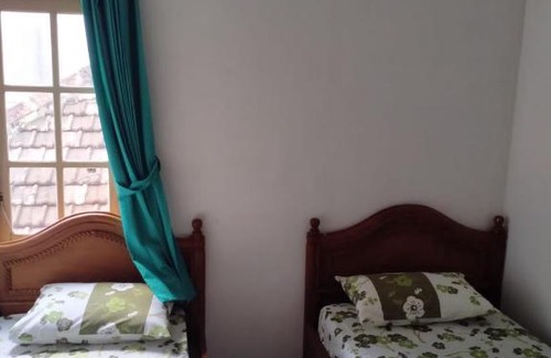 Malioboro Hostel | Bu Purwo Homestay Syariah