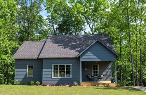 Tallassee House | Bubba's Cabana by 360 Destinations