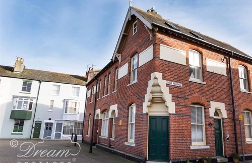Weymouth Cottage | Buccaneer Cottage