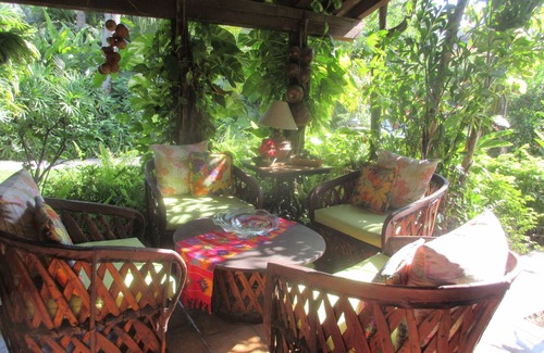Bucerias House | BUCERIAS~EX-LARGE CASA~20 SECONDS to BEACH~Lush Tropical Gardens~Great Location~