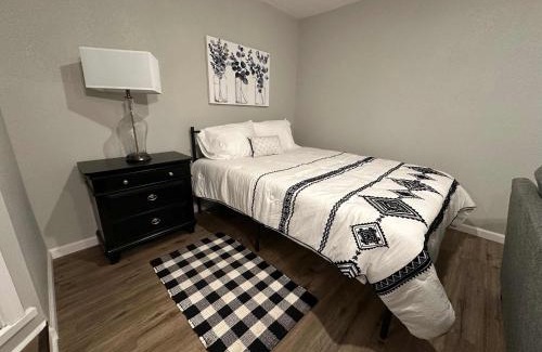 Gilmer Apartment | Buckeye Retreat