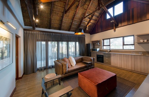 Nkomazi Cabin | Buckler’s Africa Lodge Kruger Park