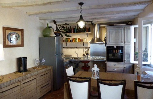 Vicq Cottage | Bucolic Charm: Renovated Farmhouse for Families