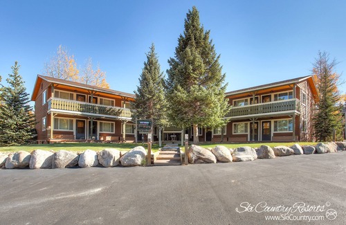 Breckenridge Condo | Budget-Friendly Top Floor Unit in Downtown - Walk to Shopping/Dining | PM7B