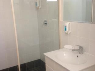 Midland Hotel | Budget Motel