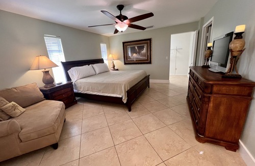 Imperial Golf Estates House | Budget & Pet Friendly 3/2 - Close to Everything