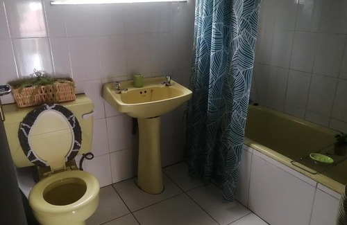 Pietermaritzburg House | Budget Room