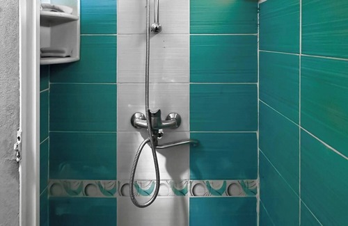 Sofia City Center Apartment | Budget Traveler's Room in Heart of Sofia | For 2