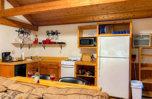 Bryson City Cottage | Buffalo Bridge Cottage | Couples Retreat | Bryson City | Great Smoky Mountains
