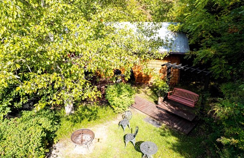 Bryson City Cottage | Buffalo Creek Guest Cottage - Bryson City | Close to town - Motorcycle Friendly