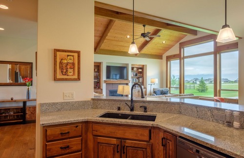 Four Corners House | Buffalo Lance - Custom Home In A Quiet Neighborhood Just West of Bozeman