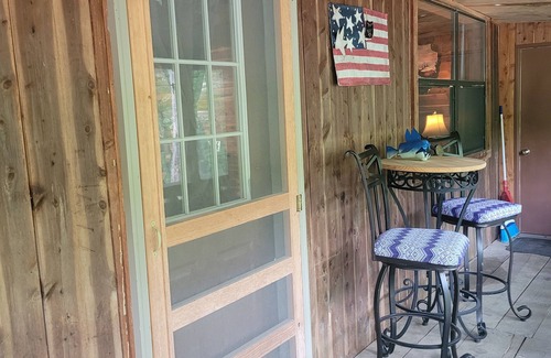 Jasper Cabin | Buffalo Trails Cabin , 1.5 mi to Jasper, Ar., close to Buffalo National River