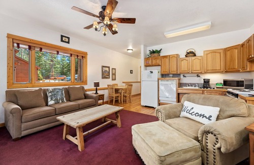 Fall River Estates Condo | Bugle Pointe A05 (Private Hot tub) River Views!