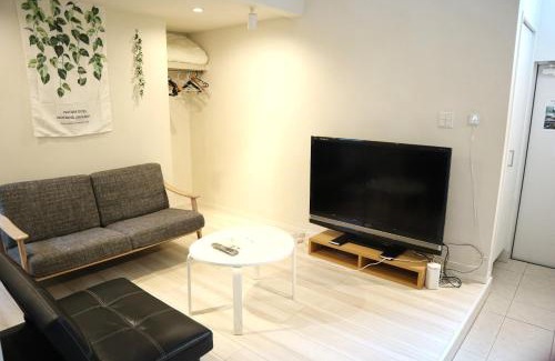 Higashi Apartment | Building A101/Vacation STAY 1274
