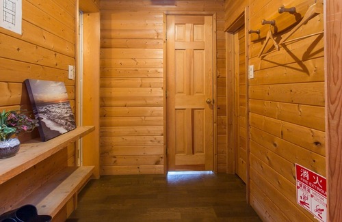 Toyako House | Building No 2 with loft / Abuta-gun Hokkaidō