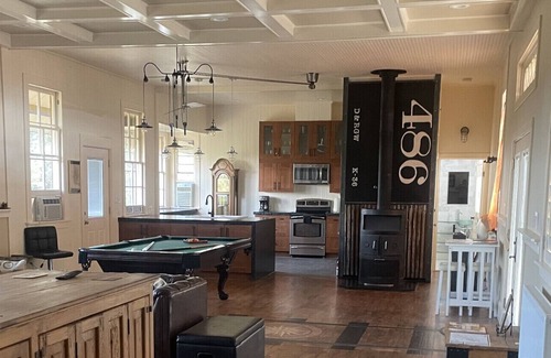 Durango - Purgatory House | BUILT FOR FUN! Real Train Depot of Oscar-winning Film with AMAZING VIEWS (North)