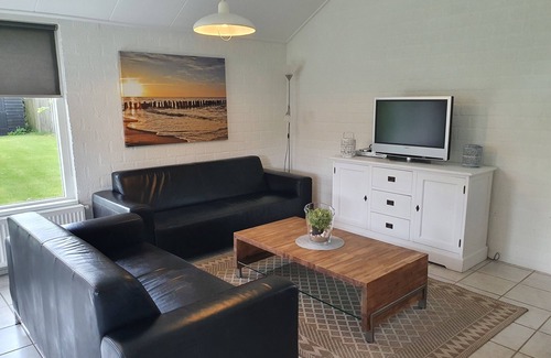 Egmond aan den Hoef House | Buitenhuis Egmond, vacation home on the edge of the dune area, near the beach.