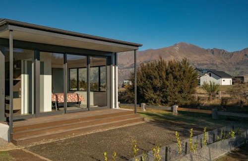 Wanaka House | Bull Ridge Escape - Wanaka Holiday Home