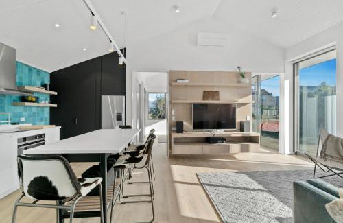 Wanaka House | Bull Ridge Escape - Wanaka Holiday Home