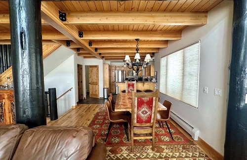 Big Sky House | Bulldogger Basin Lodge a ski in and out property in Moonlight