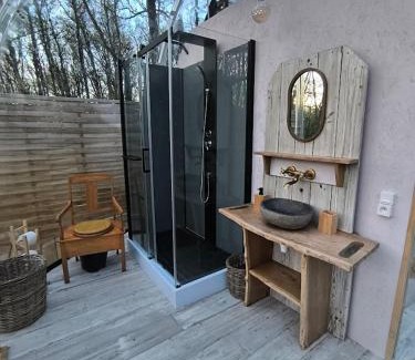 Escamps Other | Bulle de Morphée & Spa