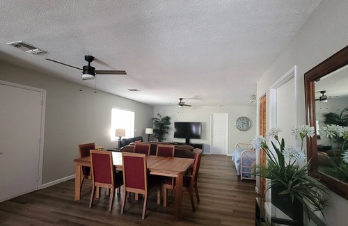 Bullhead City House | Bullhead City Colorado River Laughlin Casino Vacation Home 6-14 people