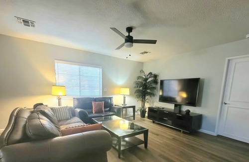 Bullhead City House | Bullhead City Colorado River Laughlin Casino Vacation Home 6-14 people