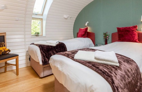 Etchinghill House | Bumble Barn in Canterbury