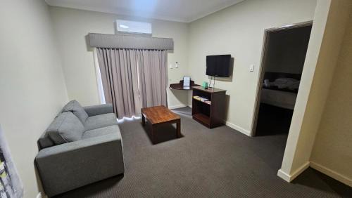 Pelican Point Apartment | Bunbury Stay at Sanctuary Resort Strata