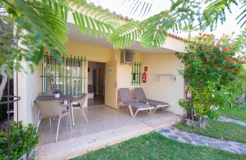 Playa del Aguila Resort | Bungalows Side Shore in the south of Gran Canaria, complex directly on the beach.