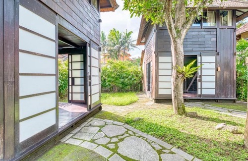 Ubud City-Centre Hotel | Bungalow and Cottages at Ubud Sari