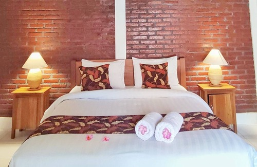 Kuta Hotel | Bungalow And Restaurant Anda