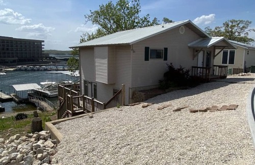 Lake Ozark House | Bungalow- Bachelor/Bachelorette parties welcomed!