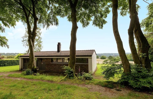 Longfaye House | Bungalow by High Fens Trails