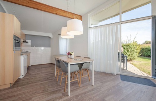 Domburg House | Bungalow by North Sea Beach with Private Garden