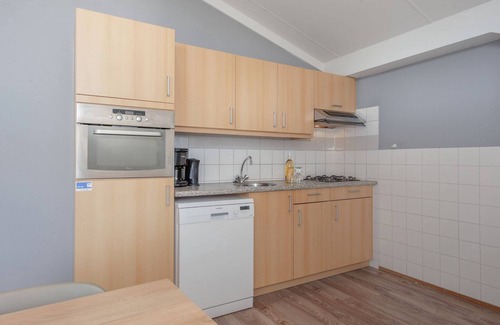 Domburg House | Bungalow by North Sea Beach with Private Garden