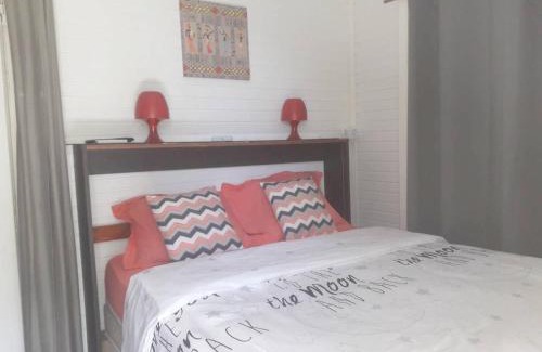 Trois-Rivieres House | Bungalow charmant à Trois-Rivières avec piscine privée