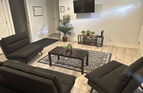 North Charleston House | Bungalow Close to Park Circle!
