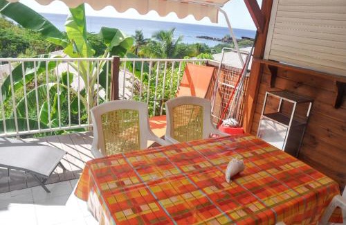 Bouillante House | Bungalow confortable à Bouillante avec vue sur la mer