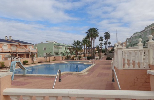 Los Arenales del Sol House | Bungalow en Esquina Cerca de Playas de Bandera Azul y Arena Blanca