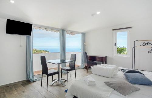 Canico Resort | Bungalow House Inmountain
