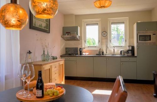 Sondel House | Bungalow in Sondel near Slotermeer Lake