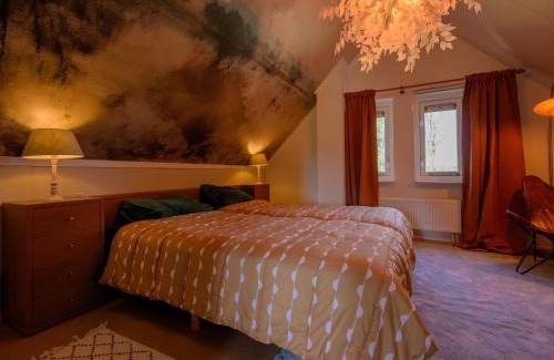 Sondel House | Bungalow in Sondel near Slotermeer Lake