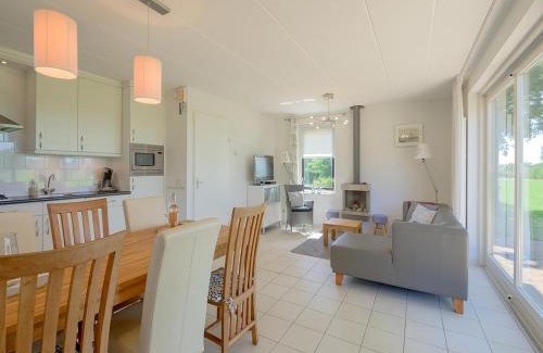 Sondel House | Bungalow in Sondel near Slotermeer Lake